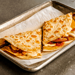Rajas con Crema Quesadilla