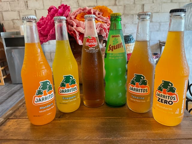 Jarritos.